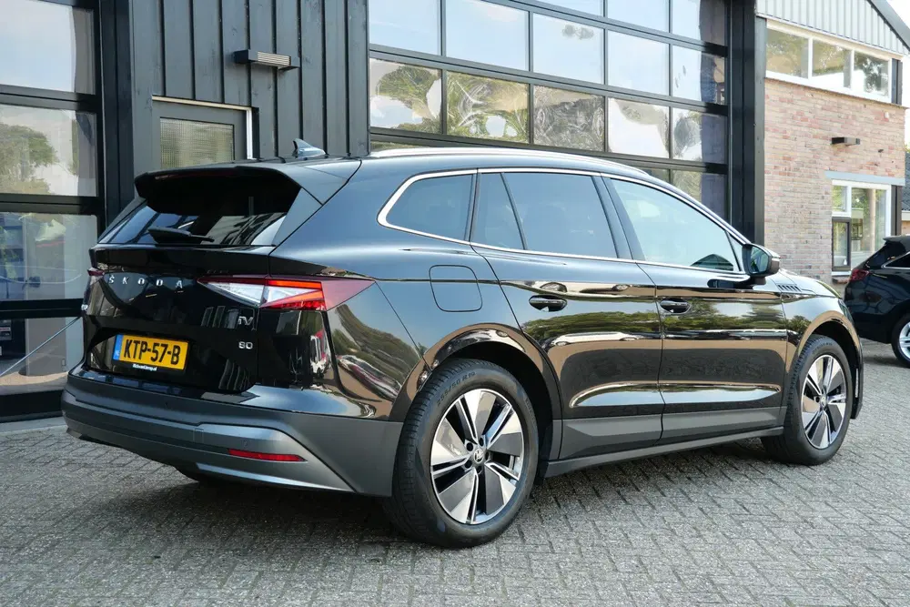 Skoda Enyaq 80 Business Edition Plus uit 2023, foto 3