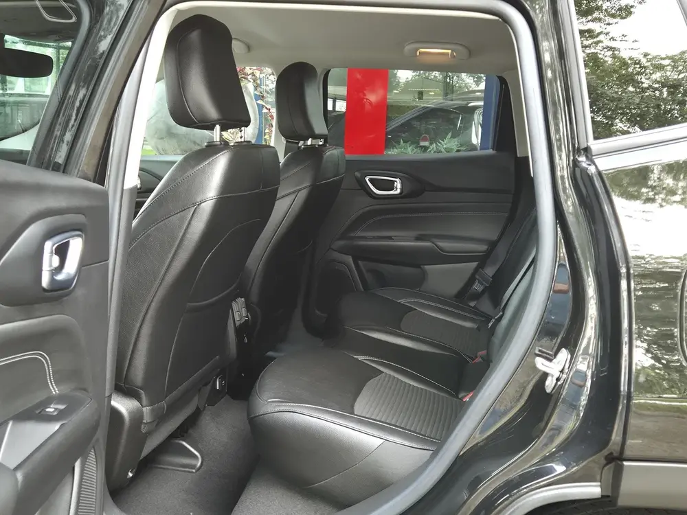 Jeep Compass Compass 4xe 190 Plug-in Hybrid Electric uit 2022, foto 15