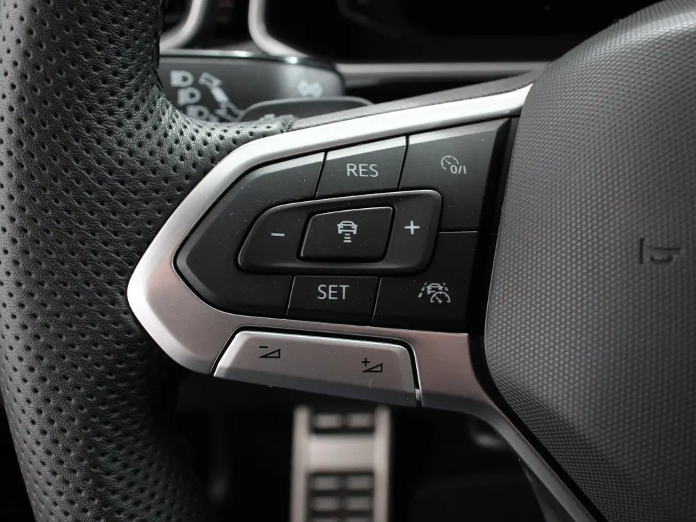 Volkswagen T-Roc 1.5 TSI DSG R-Line Climate control Adaptiev uit 2025, foto 13