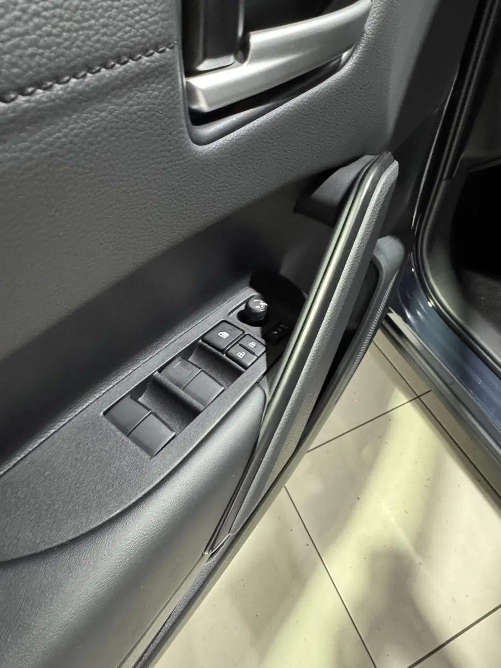 Toyota Corolla Cross Hybrid 140 Dynamic € 3000 inruilpremi uit 2026, foto 15