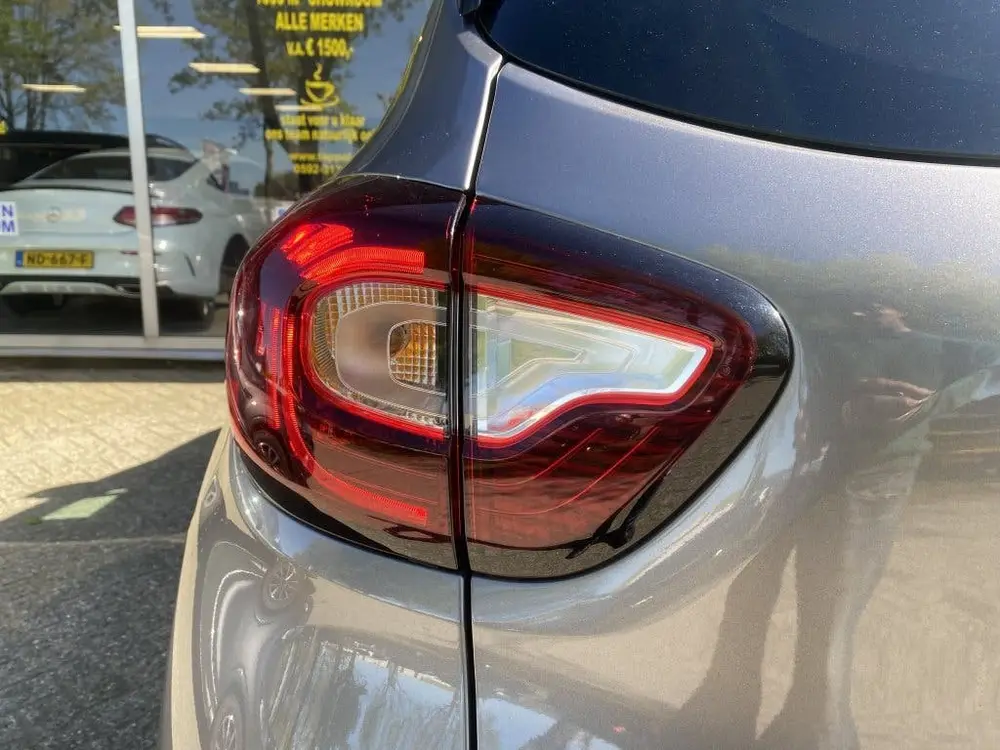 Renault Captur 0.9 TCe Intens (bj 2019) uit 2019, foto 16