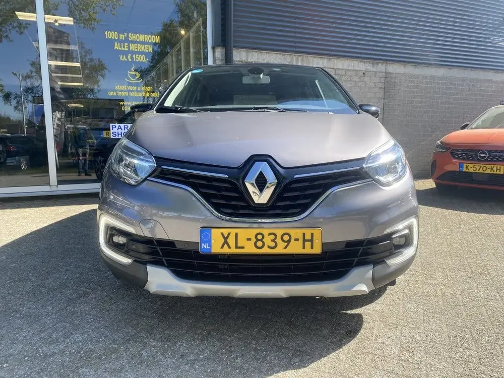 Renault Captur 0.9 TCe Intens (bj 2019) uit 2019, foto 2