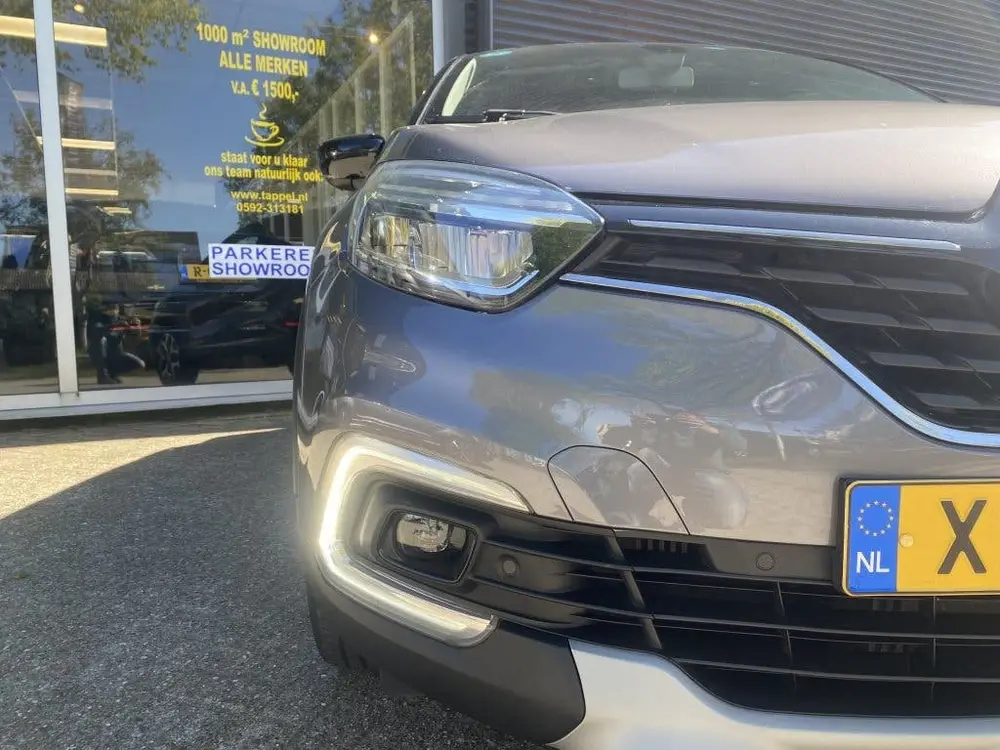 Renault Captur 0.9 TCe Intens (bj 2019) uit 2019, foto 3