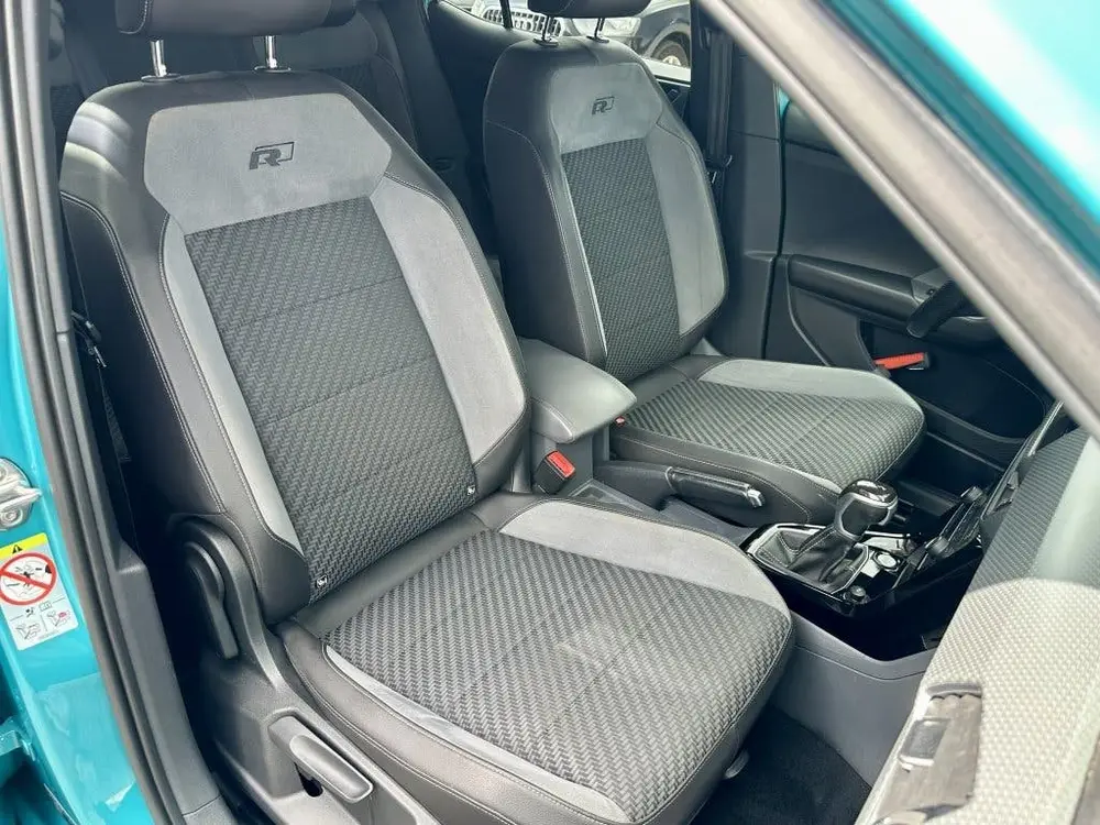 Volkswagen T-Cross 1.0 TSI R-Line 116PK Navi Keyless Trekhaa uit 2019, foto 4