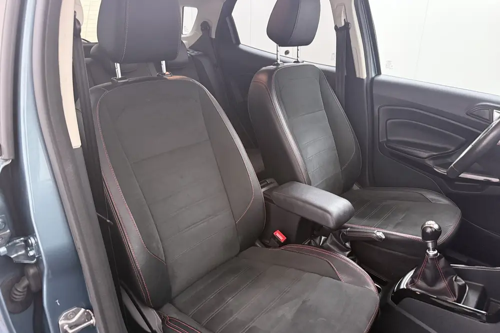 Ford EcoSport 1.0 126 PK ST-Line Black Trekhaak Camera Carpl uit 2019, foto 16