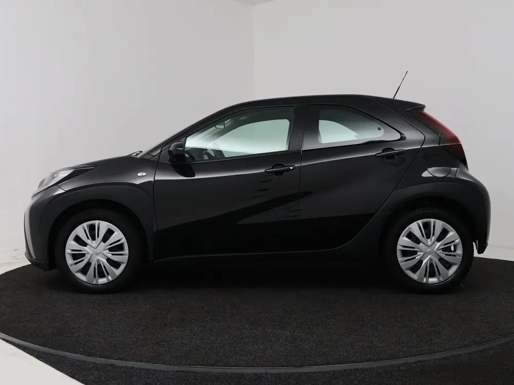 Toyota Aygo X 1.0 VVT-i MT Play uit 2023, foto 3