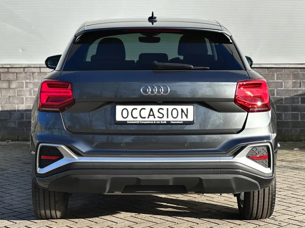 Audi Q2 35 TFSI S Edition uit 2022, foto 7
