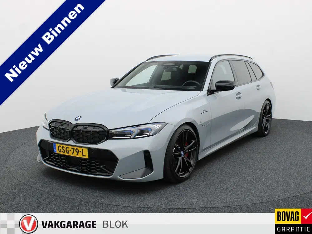 BMW 3-serie 3 Serie Touring 330e xDrive uit 2023