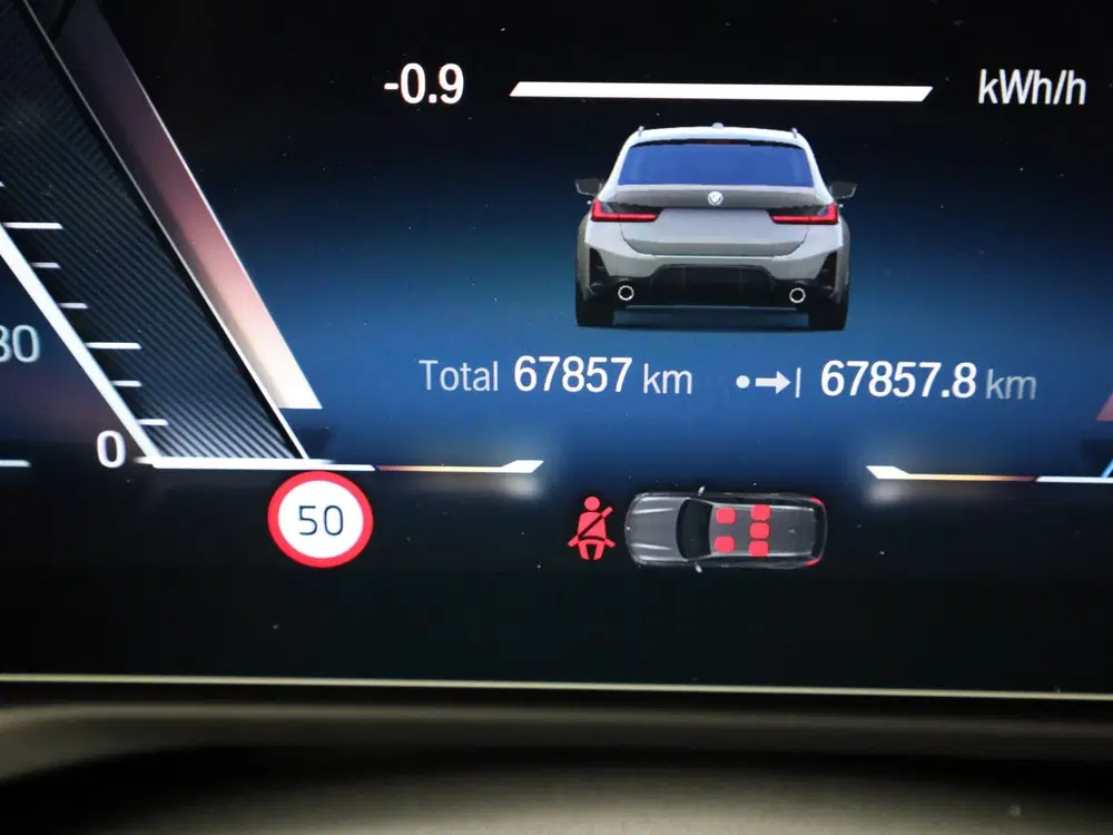 BMW 3-serie 3 Serie Touring 330e xDrive uit 2023, foto 11