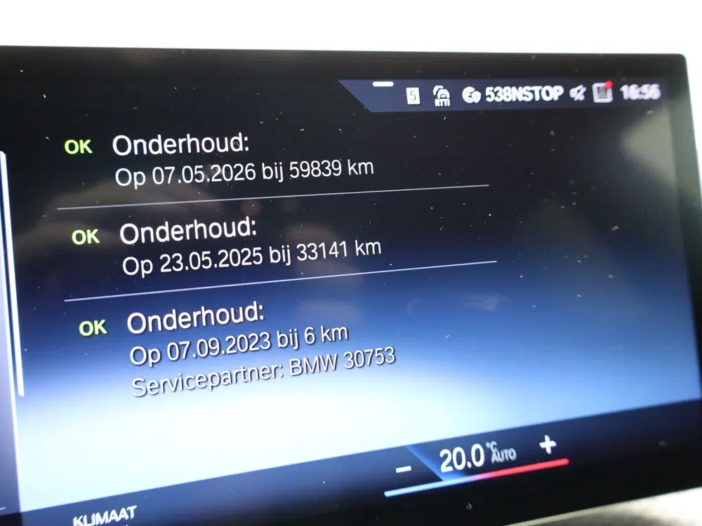 BMW 3-serie 3 Serie Touring 330e xDrive uit 2023, foto 16