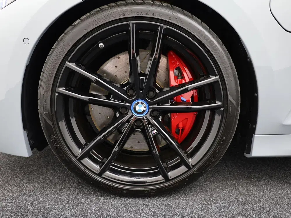 BMW 3-serie 3 Serie Touring 330e xDrive uit 2023, foto 8