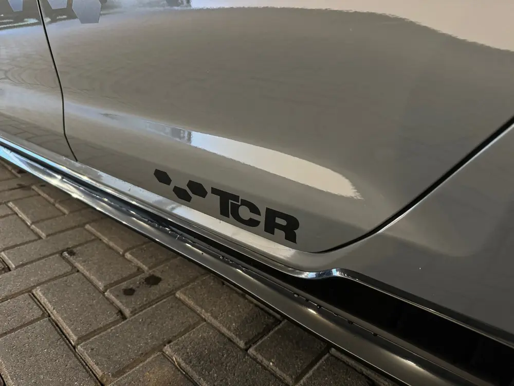 Volkswagen GOLF 2.0 TSI GTI TCR Pano|Keyless|DCC|ACC|Camera uit 2019, foto 20