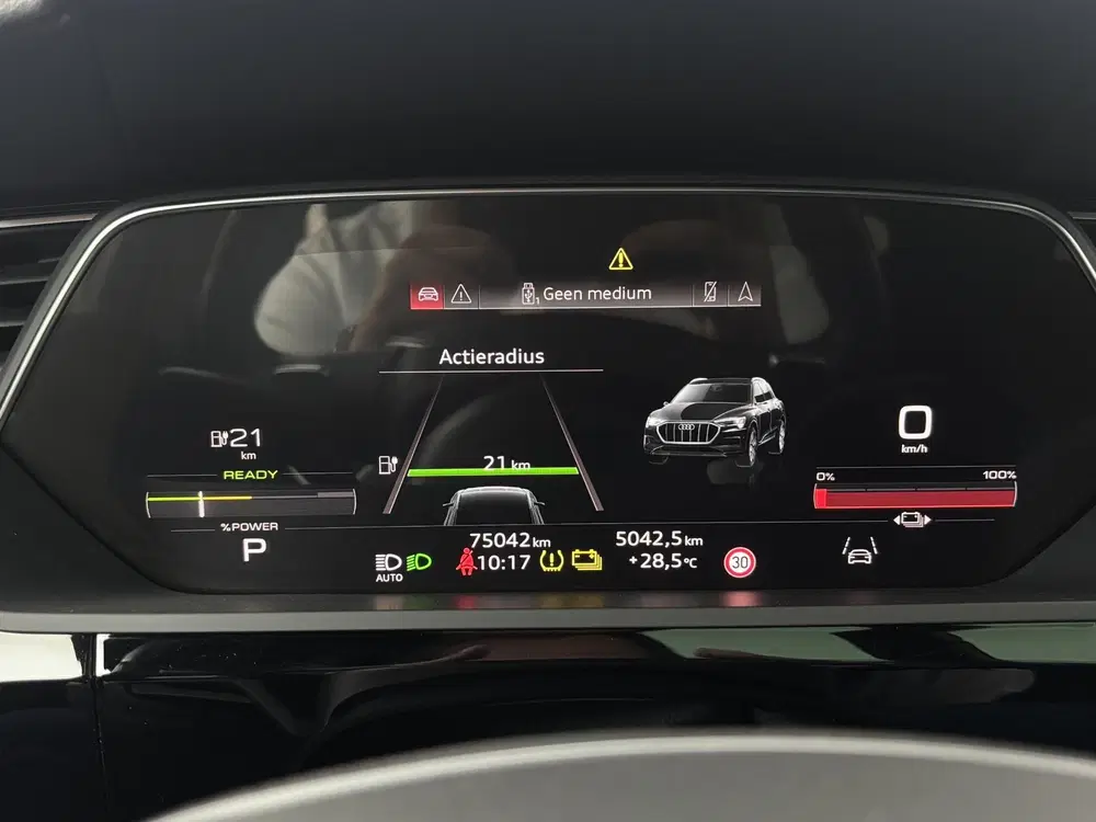 Audi e-tron 55 quattro S edition 95 kWh uit 2023, foto 4