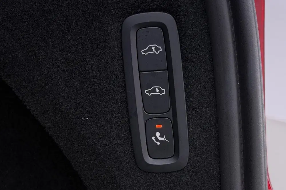 Volvo XC90 T8 Ultra Dark uit 2024, foto 12