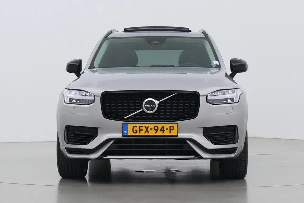 Volvo XC90 T8 Ultra Dark uit 2024, foto 16