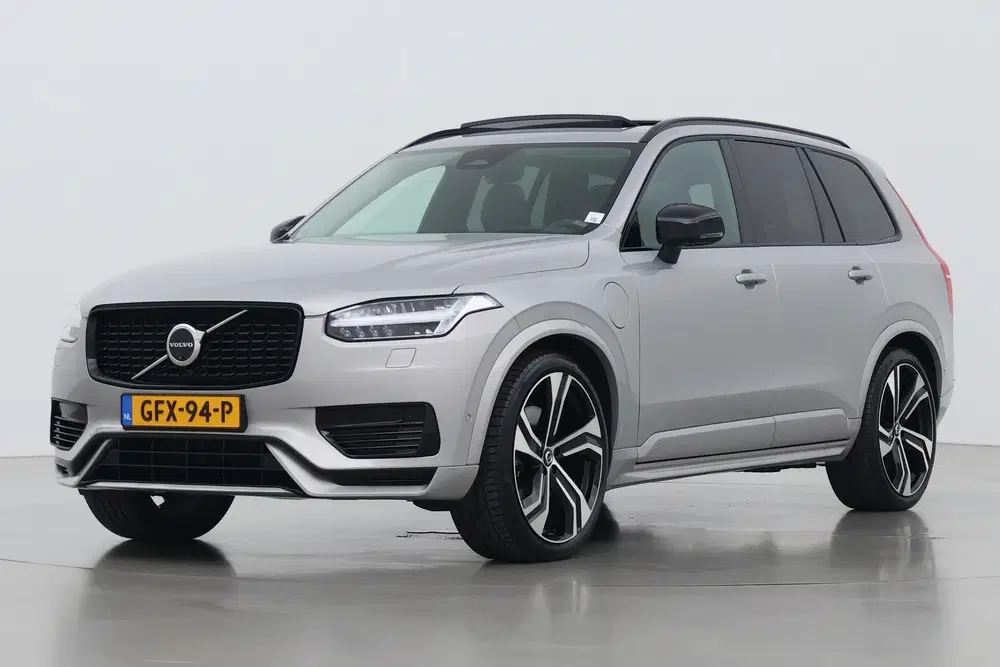 Volvo XC90 T8 Ultra Dark uit 2024, foto 8