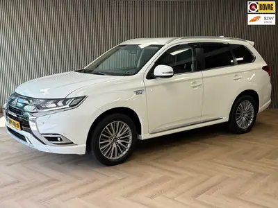 Mitsubishi Outlander 2.4 PHEV AUT. PLUG-IN CAMERA NAVIGATIE uit 2020
