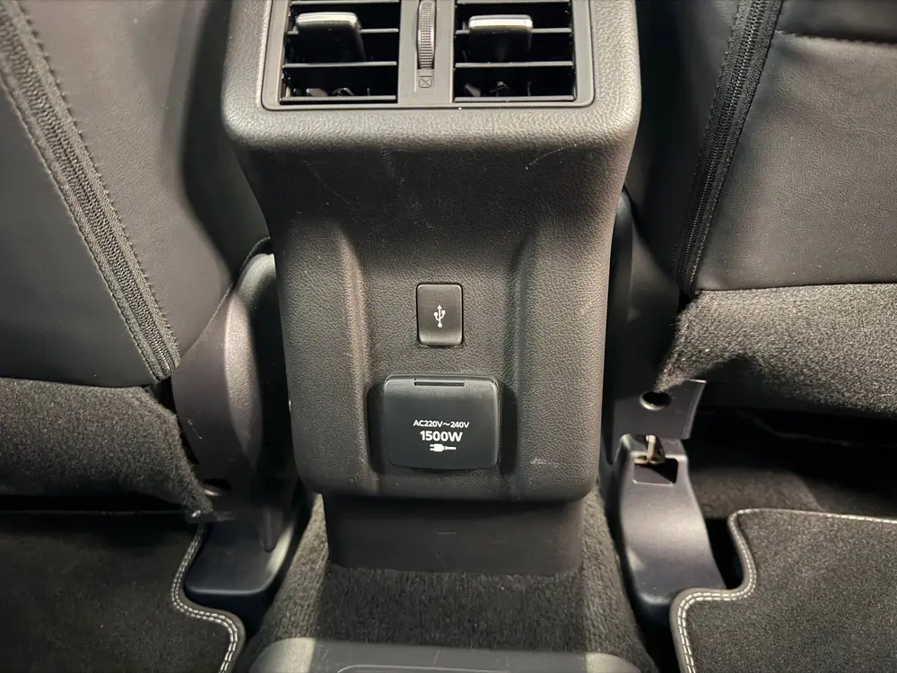 Mitsubishi Outlander 2.4 PHEV AUT. PLUG-IN CAMERA NAVIGATIE uit 2020, foto 11
