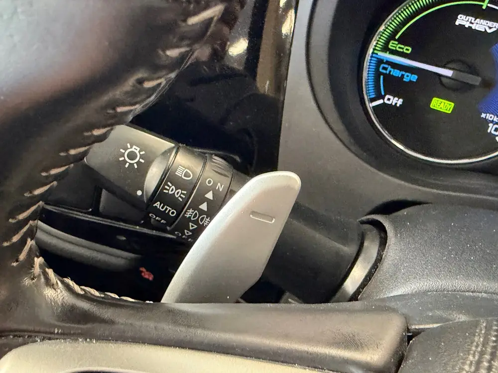 Mitsubishi Outlander 2.4 PHEV AUT. PLUG-IN CAMERA NAVIGATIE uit 2020, foto 20