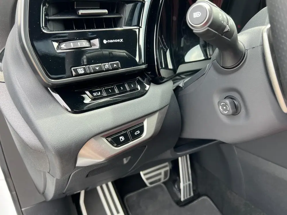 Lexus RX 500h uit 2024, foto 9