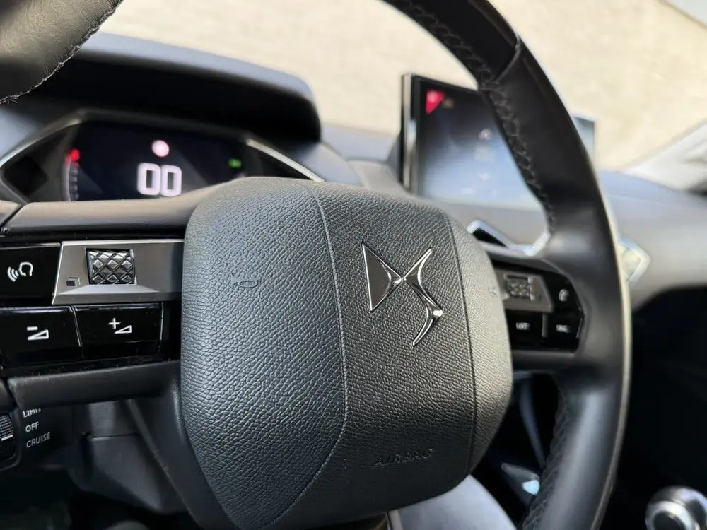 DS Automobiles 3 Crossback DS DS 3 Crossback 1.2 PT Perform. Line (bj 2020) uit 2020, foto 14