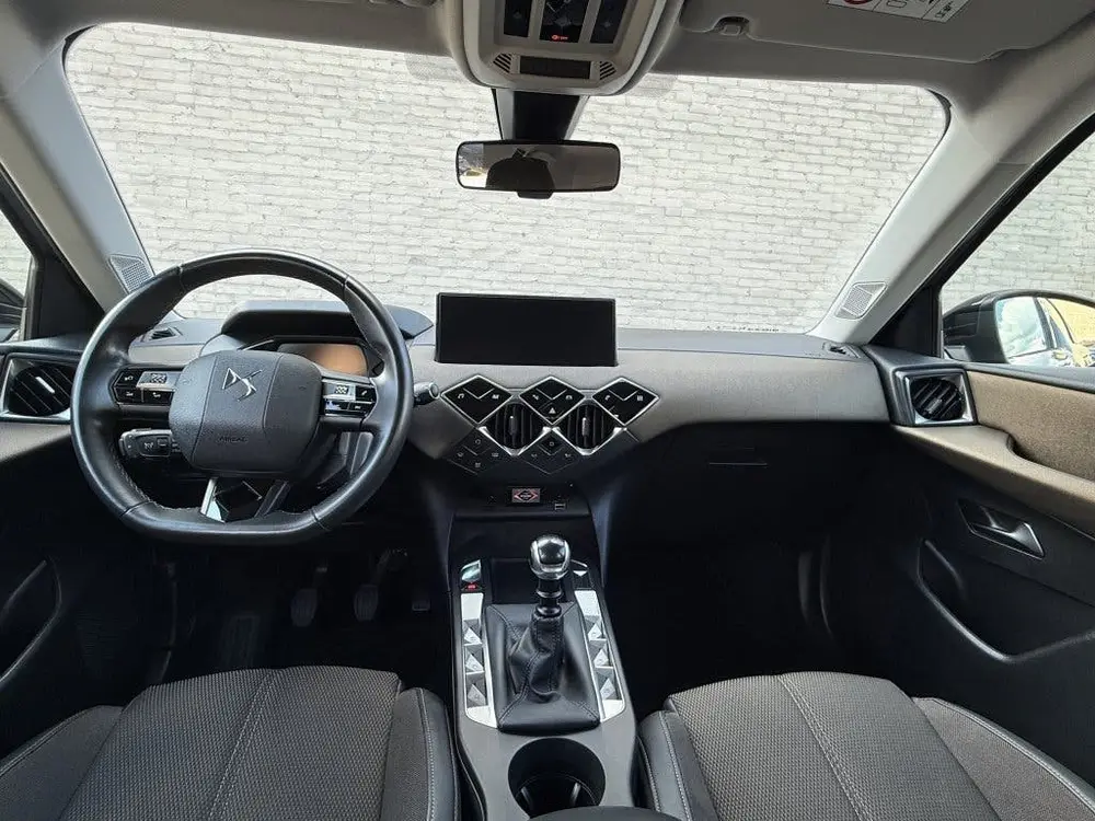 DS Automobiles 3 Crossback DS DS 3 Crossback 1.2 PT Perform. Line (bj 2020) uit 2020, foto 16