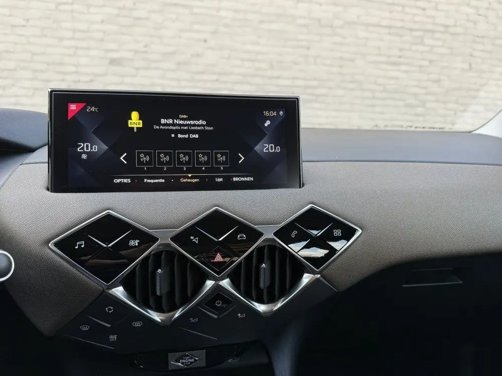 DS Automobiles 3 Crossback DS DS 3 Crossback 1.2 PT Perform. Line (bj 2020) uit 2020, foto 9
