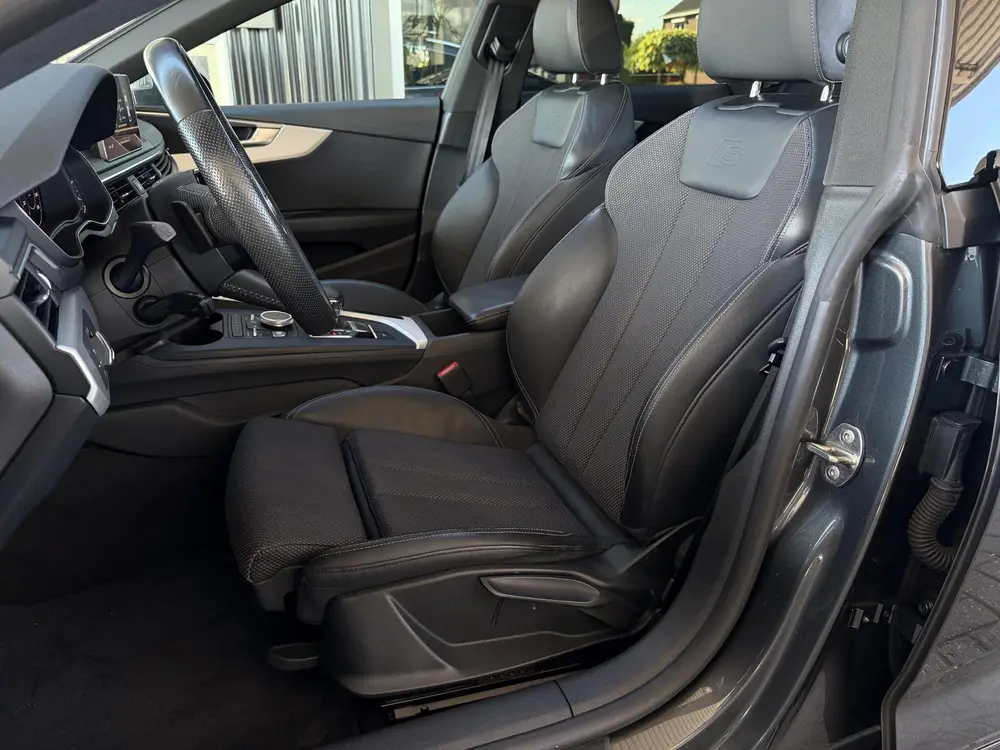 Audi A5 40 TFSI Sport S-line Edition 190pk uit 2019, foto 3
