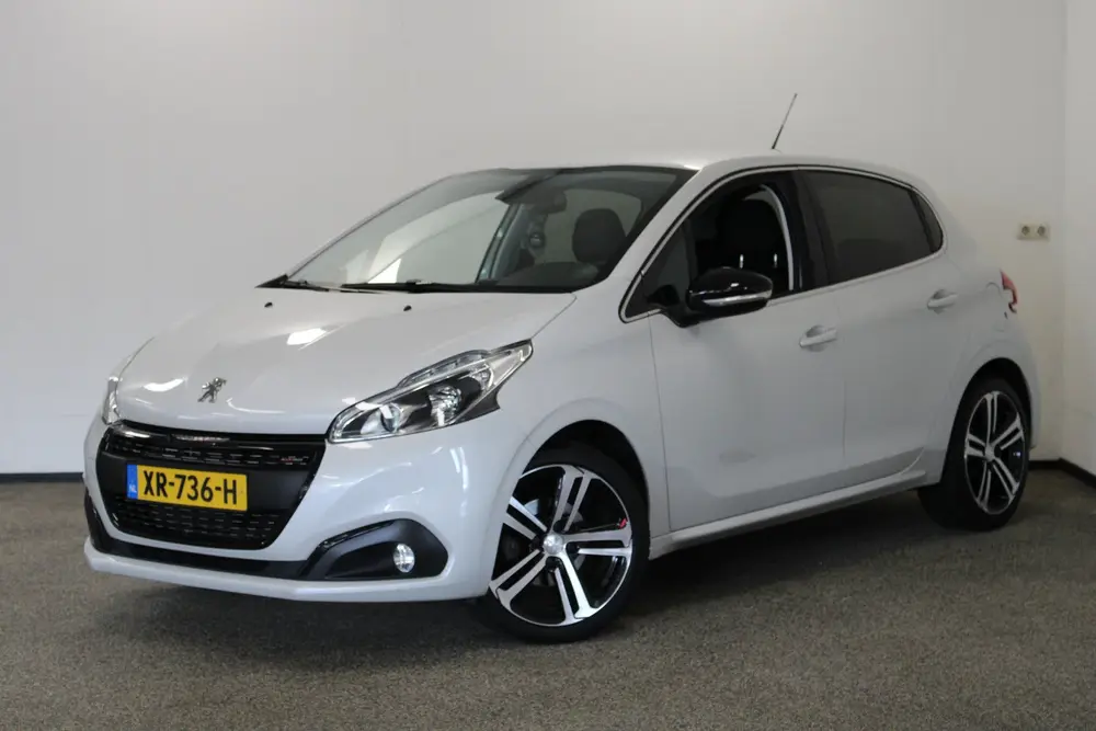 Peugeot 208 1.2 PureTech GT-Line (bj 2019) uit 2019