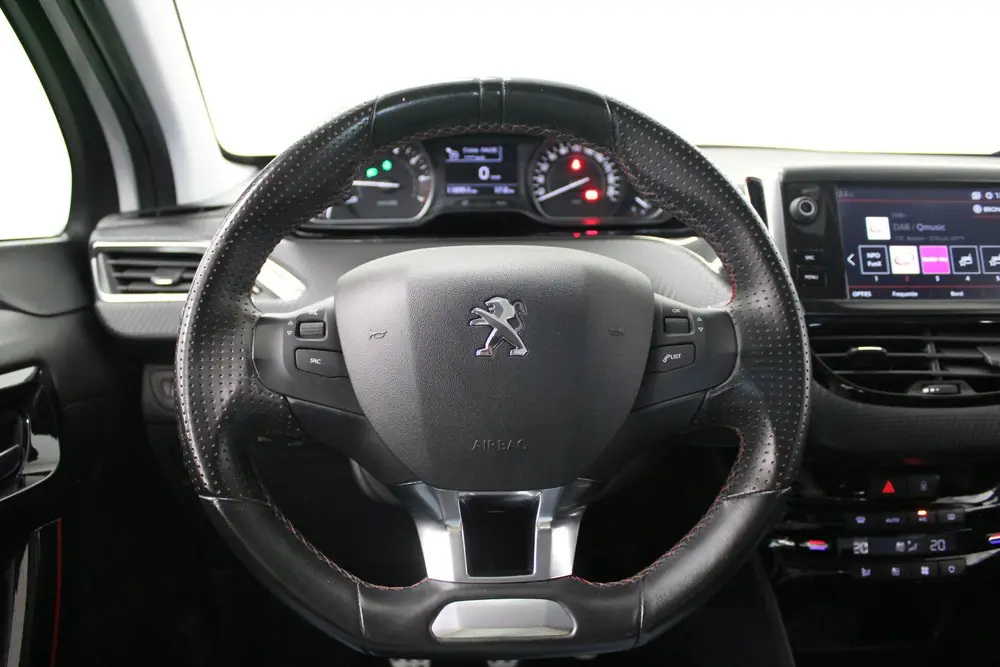 Peugeot 208 1.2 PureTech GT-Line (bj 2019) uit 2019, foto 12