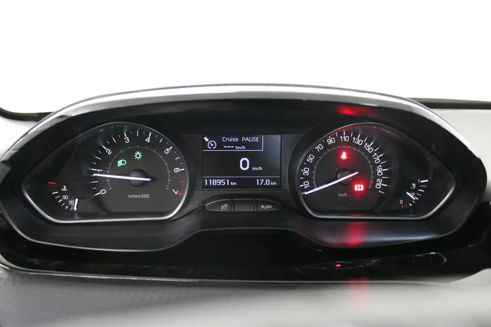 Peugeot 208 1.2 PureTech GT-Line (bj 2019) uit 2019, foto 15