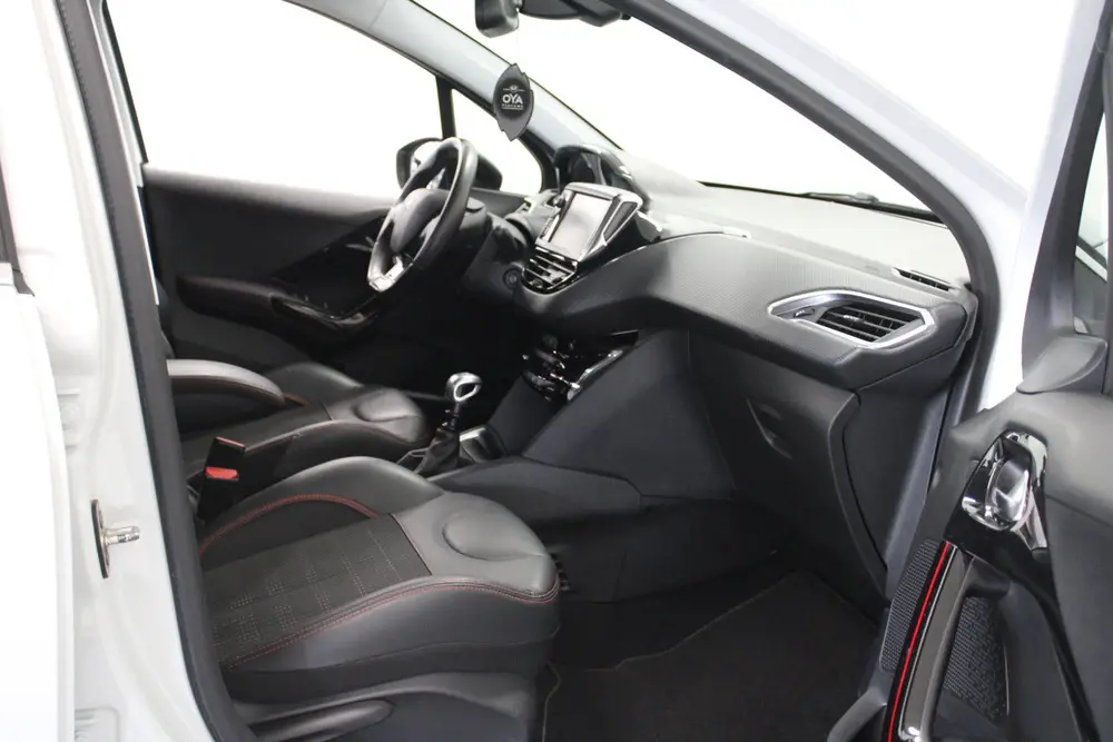 Peugeot 208 1.2 PureTech GT-Line (bj 2019) uit 2019, foto 9