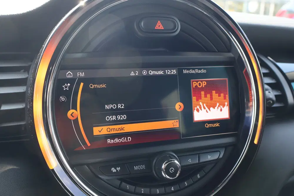 Mini Hatchback Cooper Chili uit 2020, foto 14
