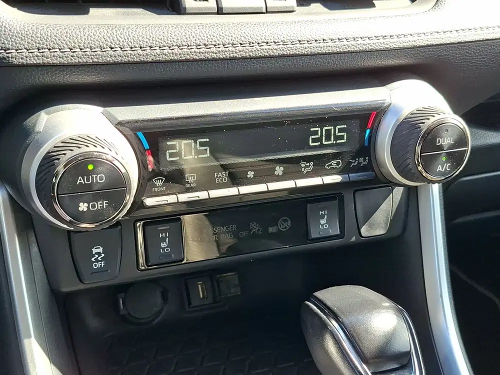 Toyota RAV 4 2.5 Hybrid AWD Style uit 2022, foto 9