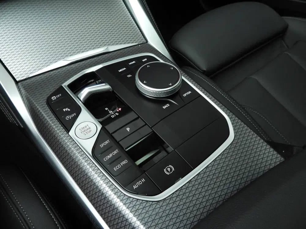 BMW 4-serie Gran Coupe 420i uit 2025, foto 16
