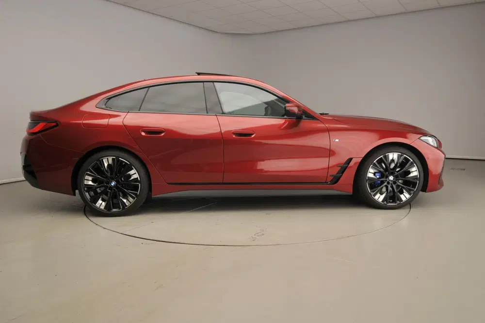 BMW 4-serie Gran Coupe 420i uit 2025, foto 4