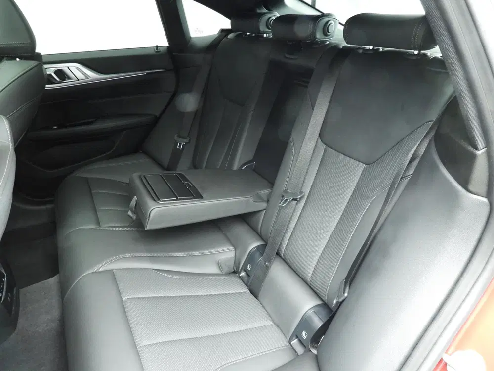 BMW 4-serie Gran Coupe 420i uit 2025, foto 8