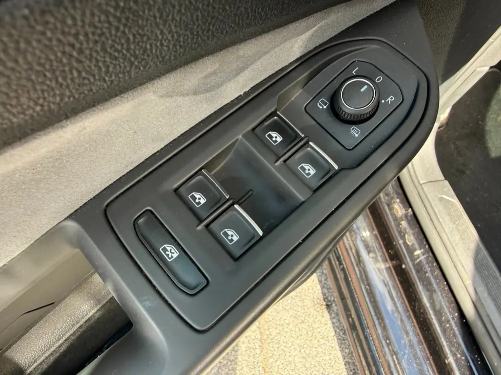 Volkswagen Golf Variant 1.5 eTSI 150pk DSG R-Line Kuipstoele uit 2021, foto 11