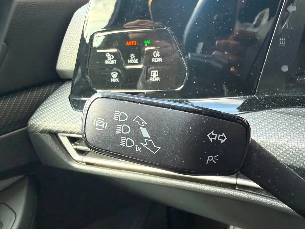 Volkswagen Golf Variant 1.5 eTSI 150pk DSG R-Line Kuipstoele uit 2021, foto 20
