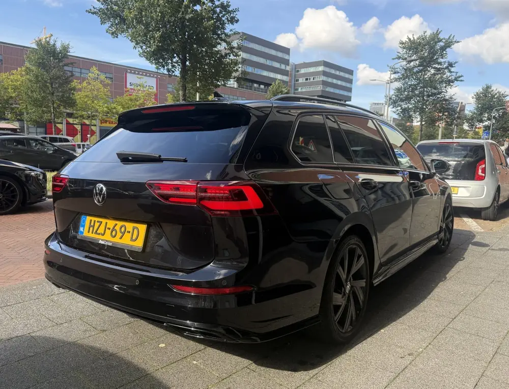 Volkswagen Golf Variant 1.5 eTSI 150pk DSG R-Line Kuipstoele uit 2021, foto 5
