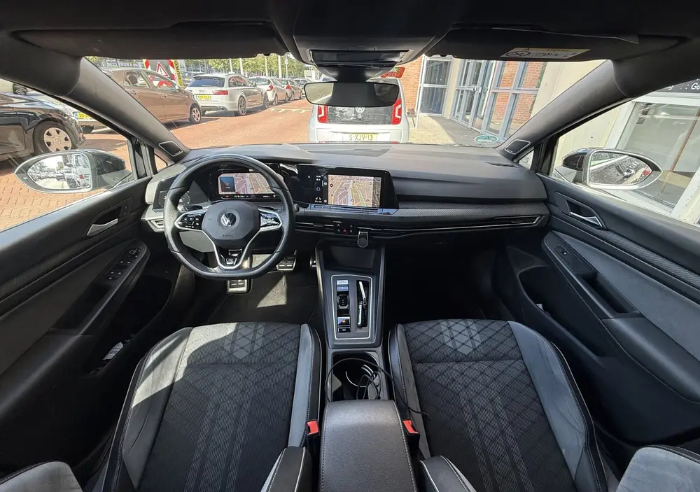 Volkswagen Golf Variant 1.5 eTSI 150pk DSG R-Line Kuipstoele uit 2021, foto 8
