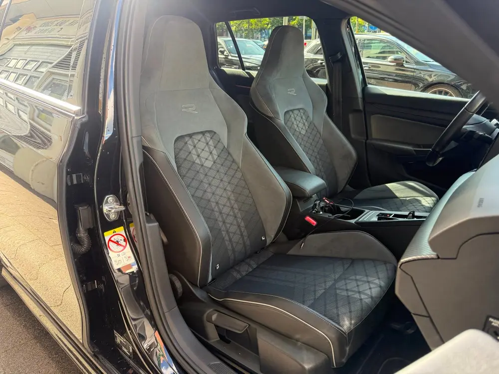 Volkswagen Golf Variant 1.5 eTSI 150pk DSG R-Line Kuipstoele uit 2021, foto 9
