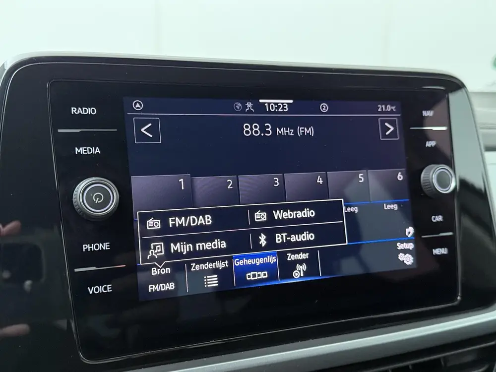 Volkswagen T-Roc 1.0 TSI Life Edition | 116 PK | Adaptive Cr uit 2024, foto 14