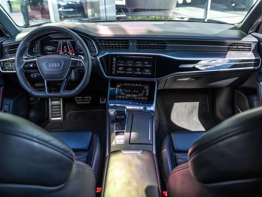 Audi RS6 4.0 TFSI Quattro uit 2022, foto 10