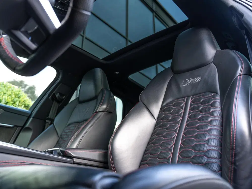 Audi RS6 4.0 TFSI Quattro uit 2022, foto 12
