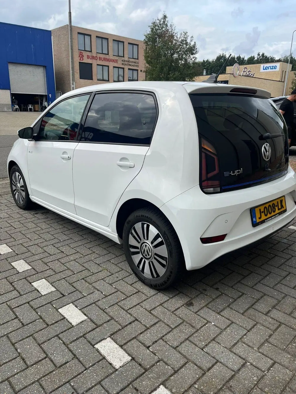 Volkswagen Up! E up! Elektromotor 82pk 5D 2019 Wit uit 2019, foto 5