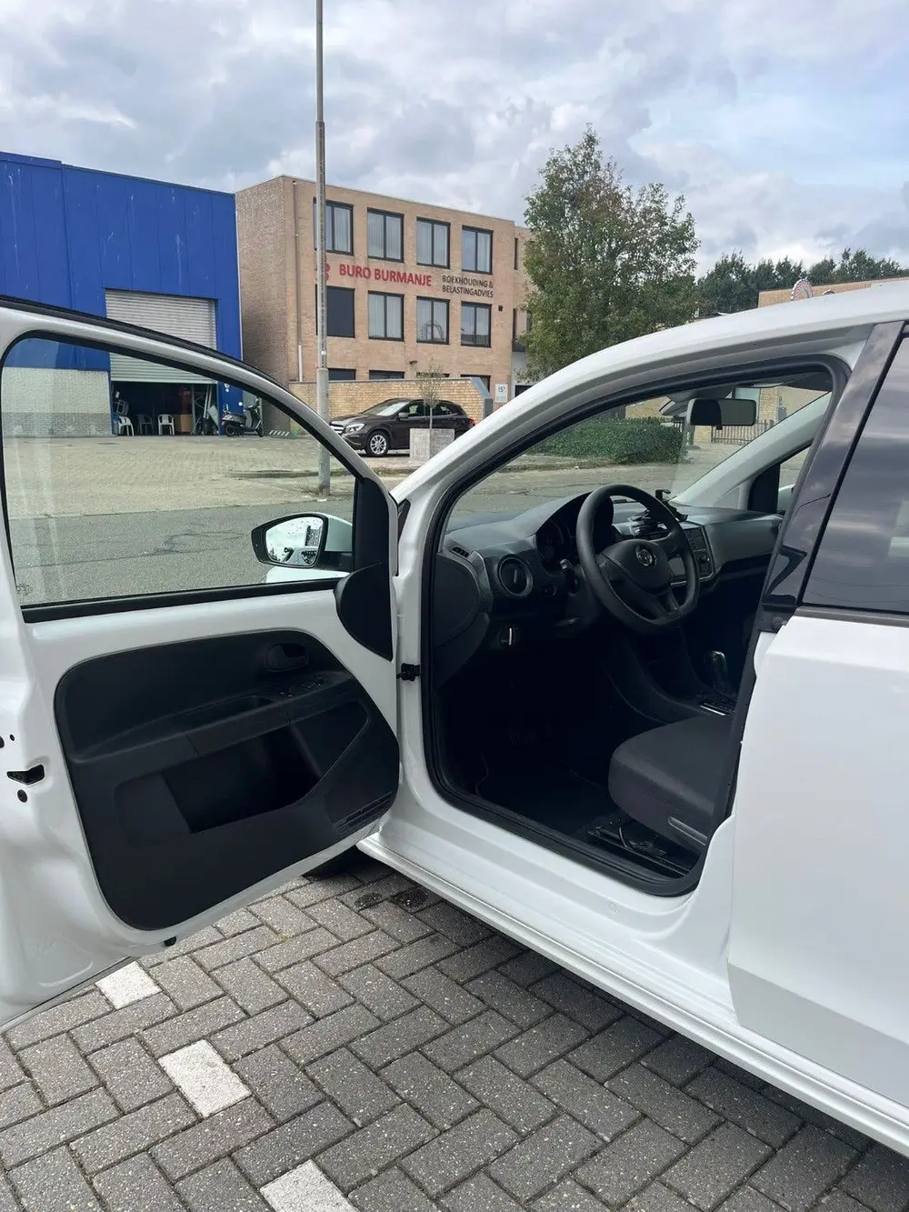 Volkswagen Up! E up! Elektromotor 82pk 5D 2019 Wit uit 2019, foto 9