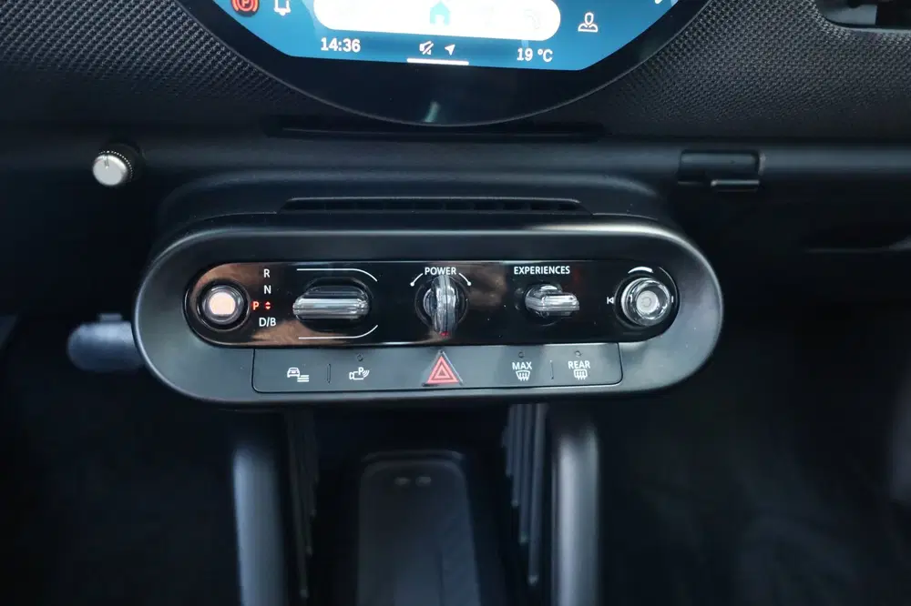 Mini John Cooper Works Cooper SE John Cooper Works M 54.2 kWh pan uit 2024, foto 15