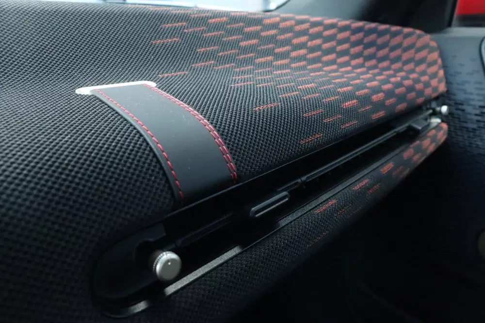 Mini John Cooper Works Cooper SE John Cooper Works M 54.2 kWh pan uit 2024, foto 17