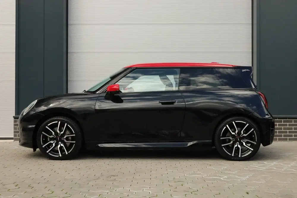 Mini John Cooper Works Cooper SE John Cooper Works M 54.2 kWh pan uit 2024, foto 7